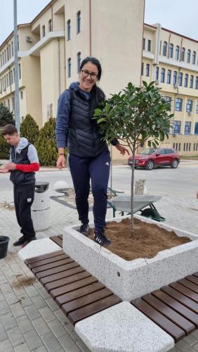 Plantare-de-specii-noi-de-copaci-in-Ovidius-Park-24